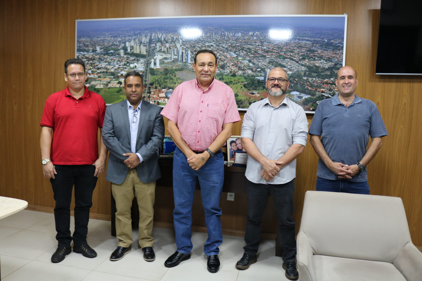 Presidente Carlão recebe nova diretoria do Sinpol-MS e garante apoio do Poder Legislativo as causas da categoria