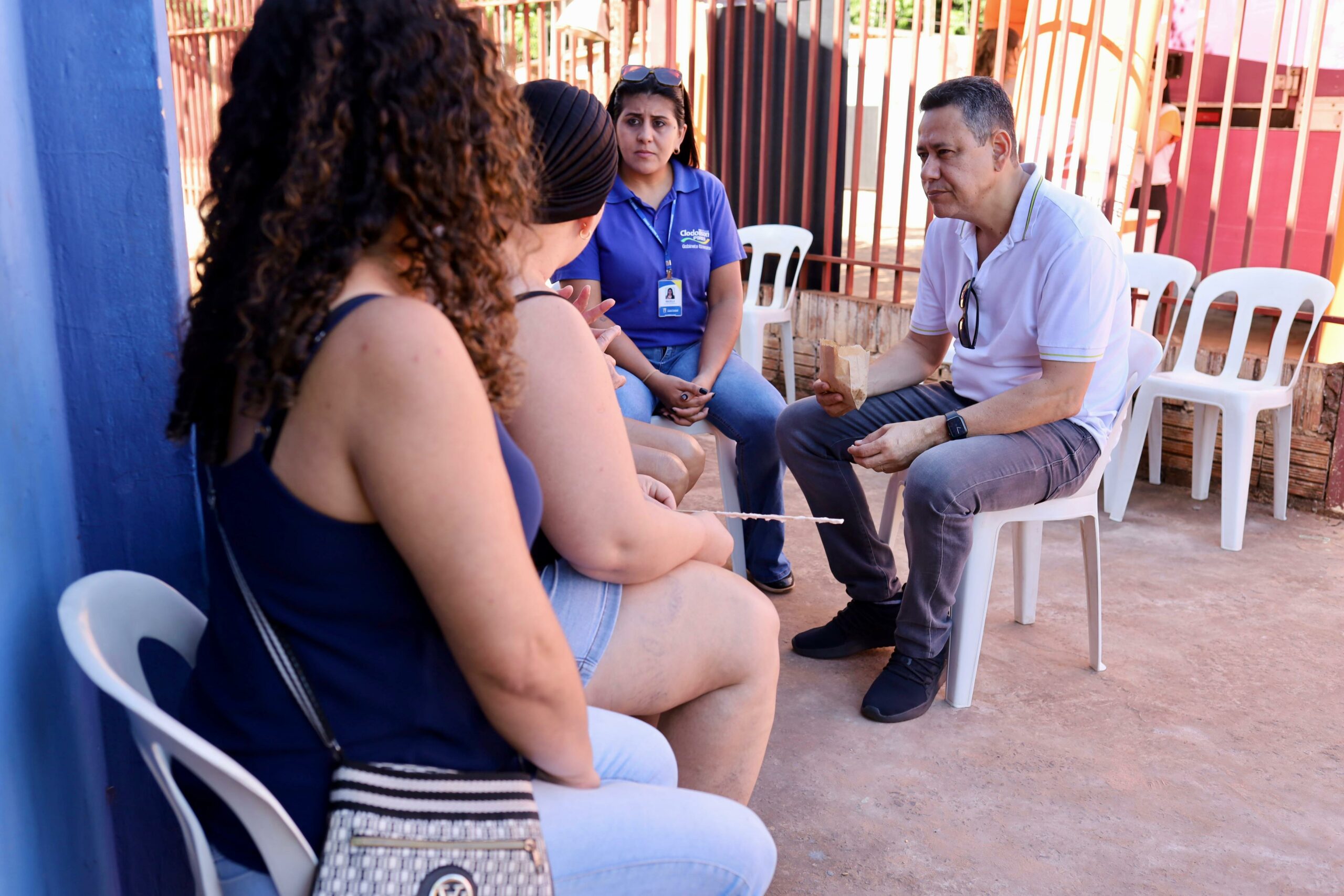 Ação do Gabinete no bairro do Vereador Clodoilson Pires e equipe levam serviços ao Bairro Jardim Campo Alto