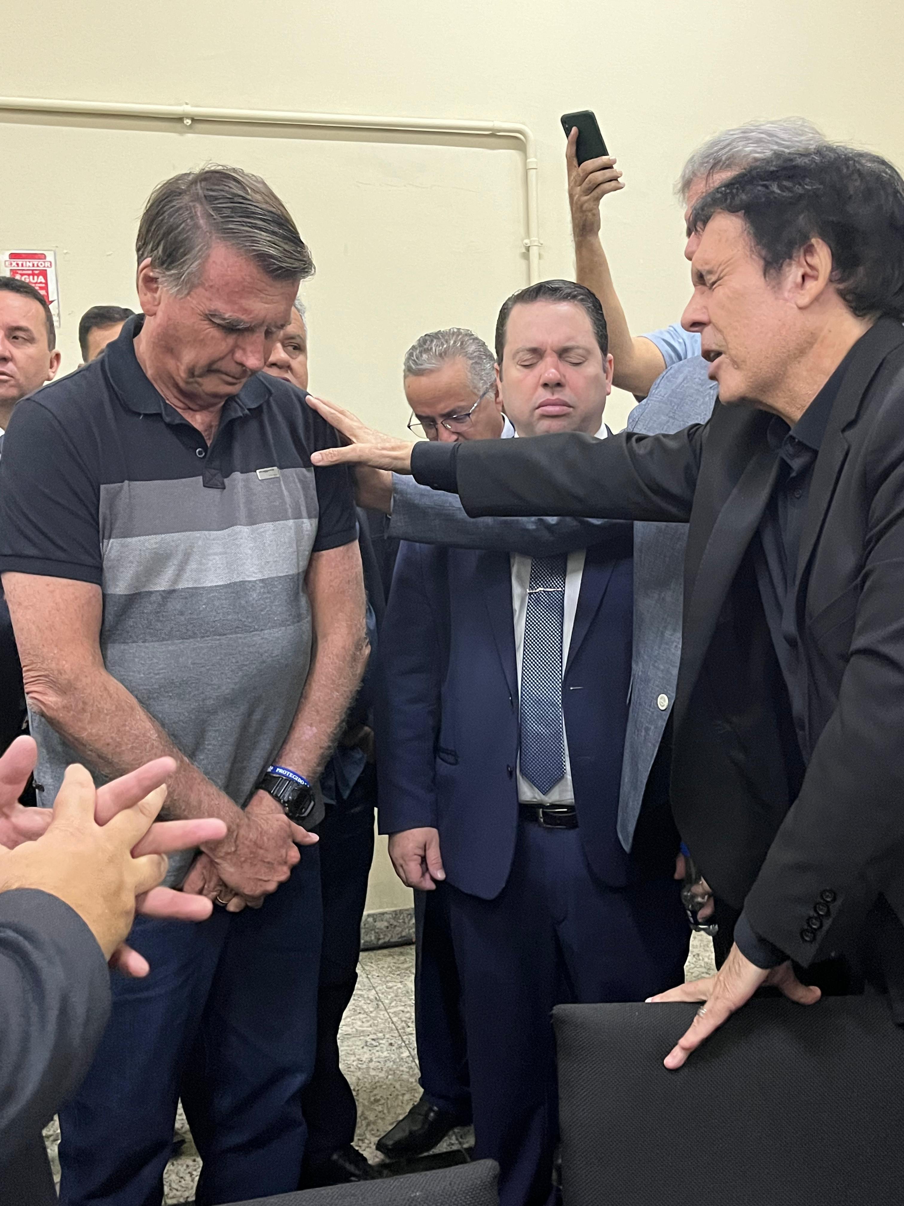 Encontro de líderes que oram pela nação: Rodolfo Nogueira, junto com Bolsonaro, participa de Despertar Profético