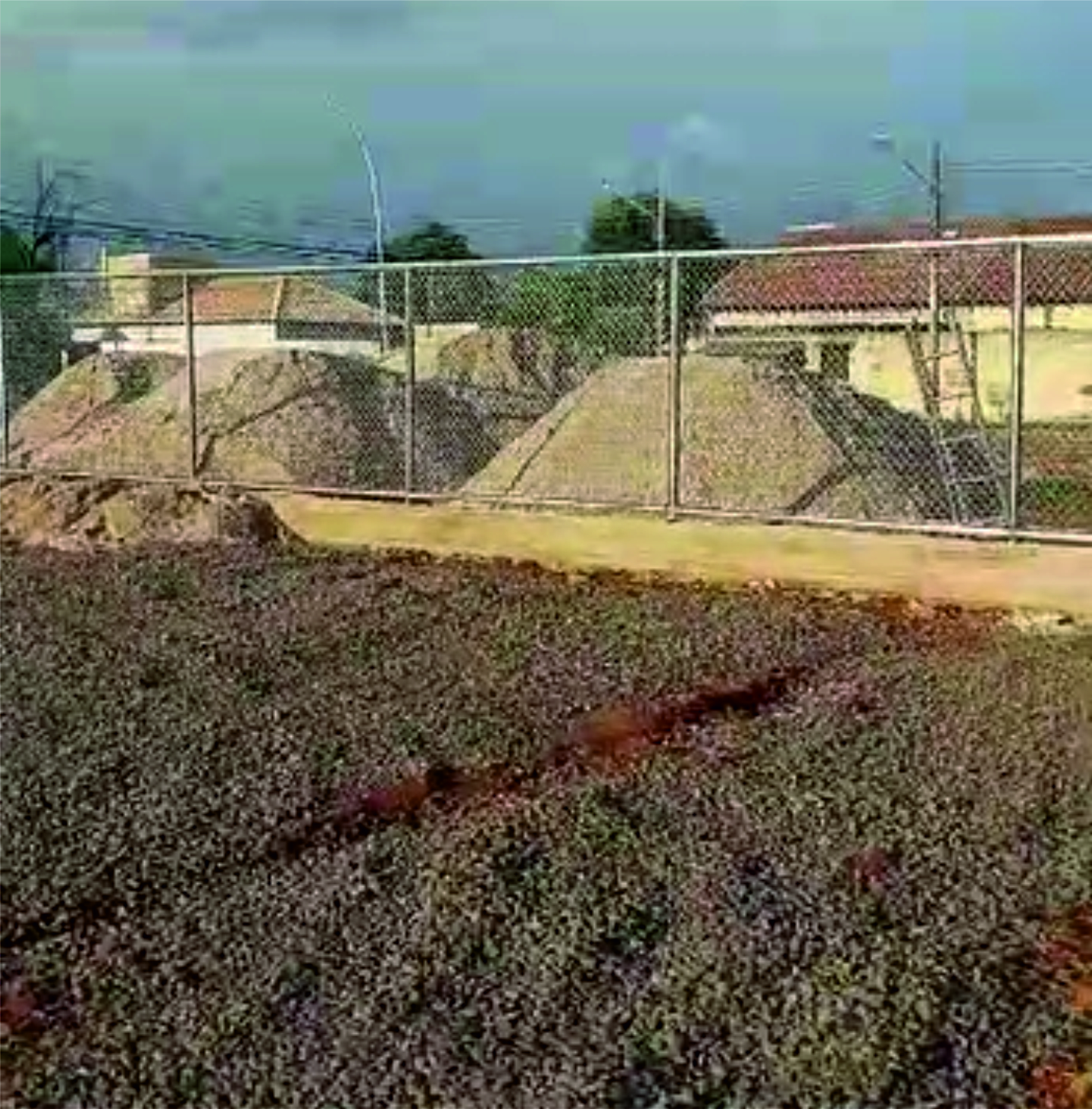 Por indicação do vereador Tabosa, Praça Center Park recebe quadra de areia para seus moradores