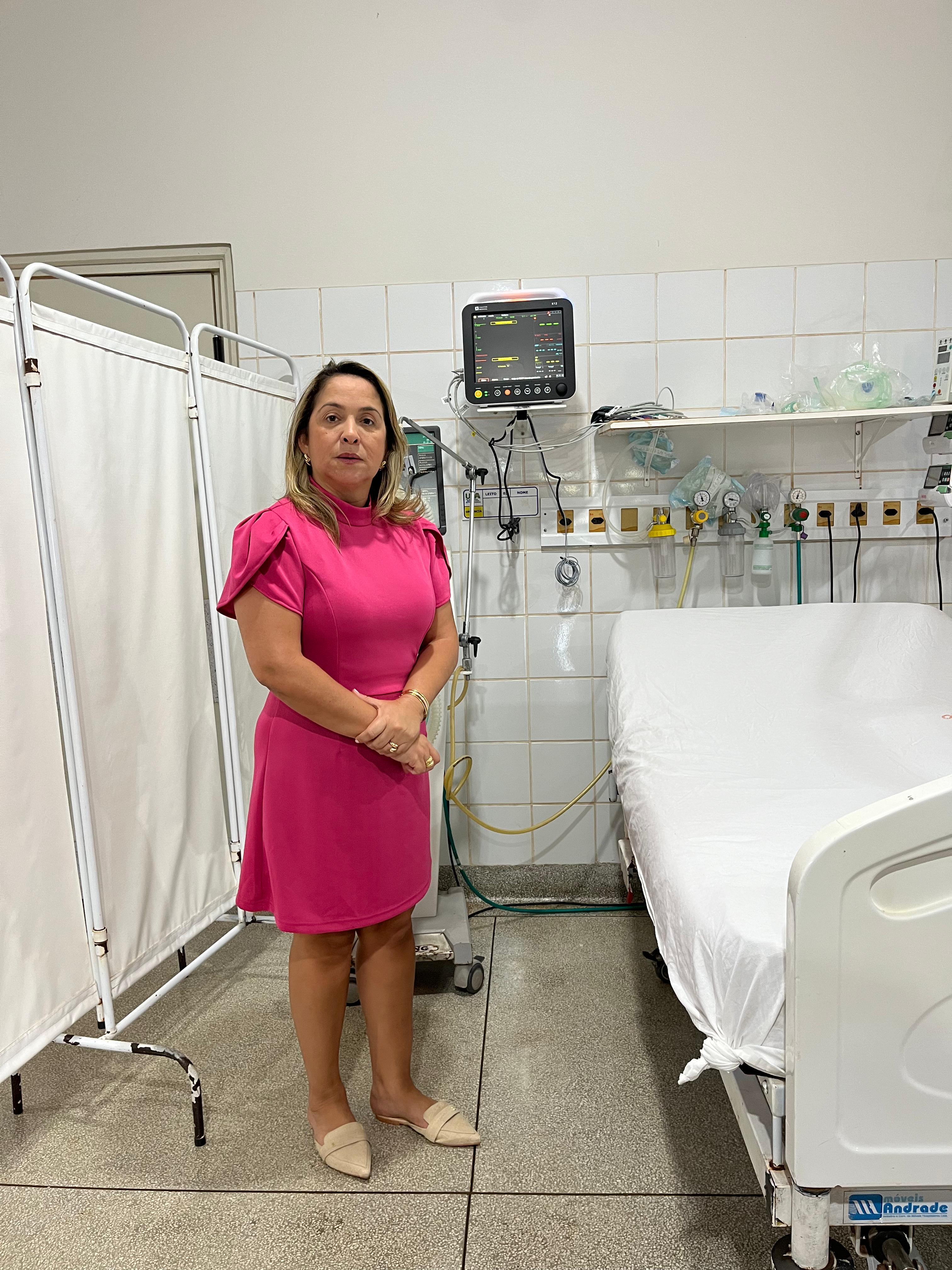 Emenda de Lia Nogueira traz solução para falta de camas hospitalares no Hospital da Vida