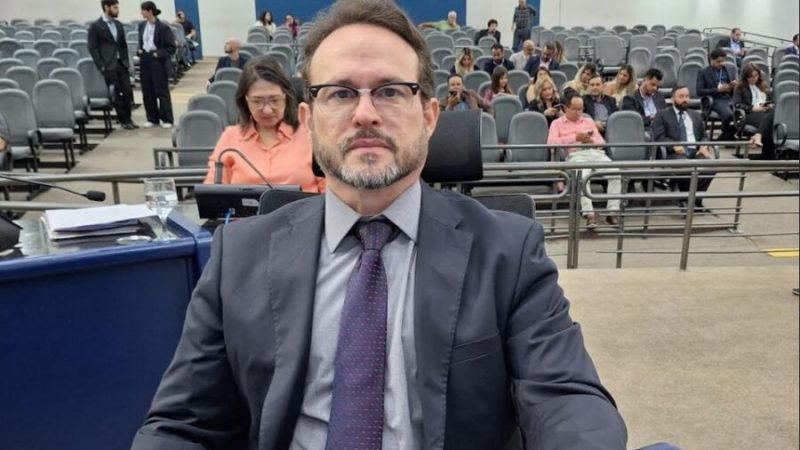 Vereador Dr. Lívio destaca atuação da Câmara Municipal em meio à greve do transporte coletivo