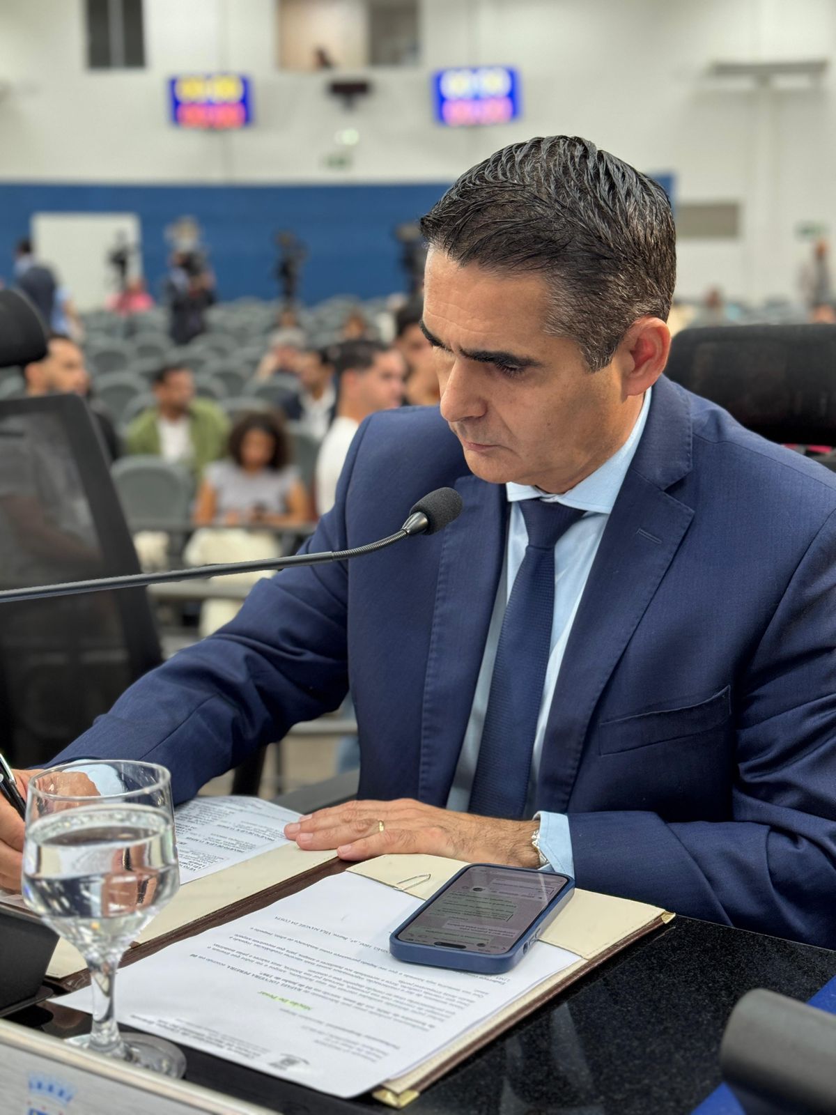 Herculano Borges vota pela manutenção do veto à Taxa do Lixo e defende equilíbrio fiscal e social