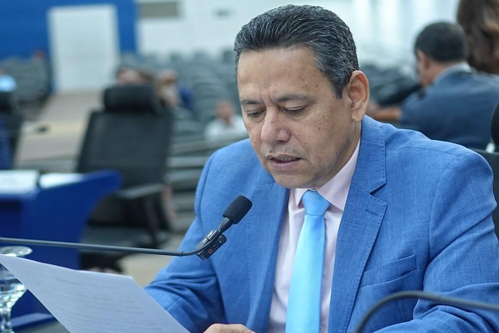 Vereador Clodoilson Pires cobra melhorias no trânsito e na iluminação pública de Campo Grande