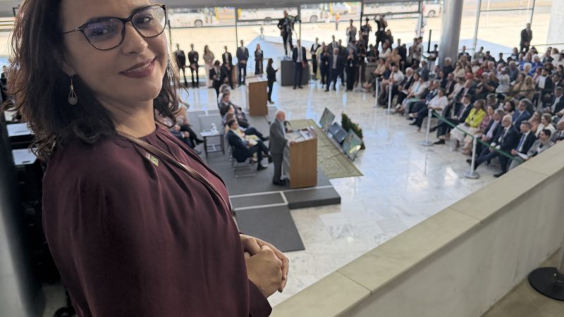 Gleice Jane participa, em Brasília, da assinatura de financiamento de quase R$ 1 bilhão para rodovias do Cone Sul