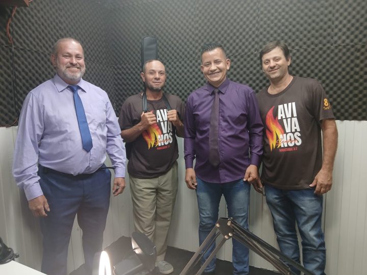 Apóstolo Celso Dutra detalha impacto social e projetos futuros do Instituto Monte Carmelo em entrevista à Rádio Voz Amiga