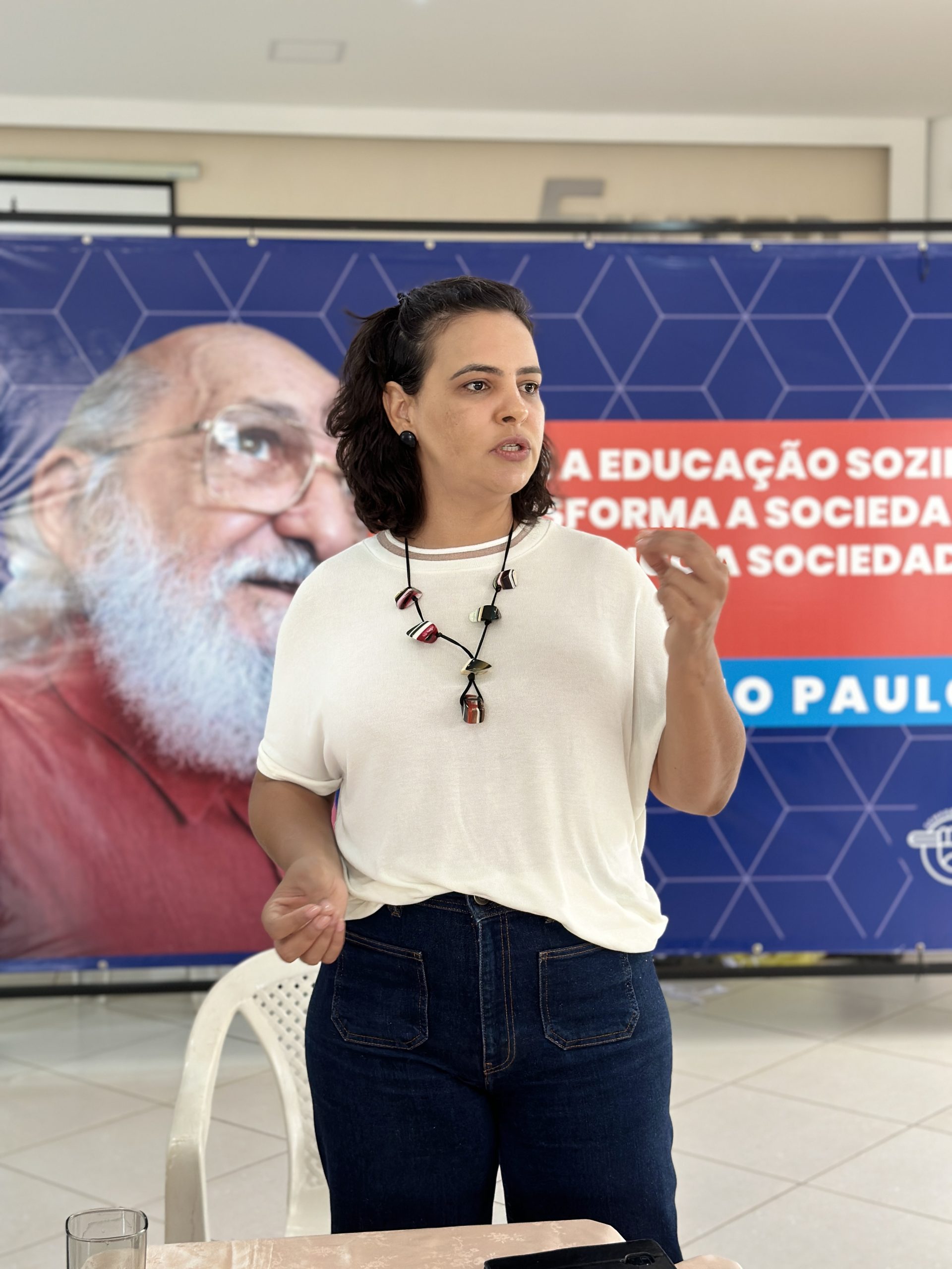 Gleice Jane propõe audiência pública para discutir perda salarial de professores da UEMS