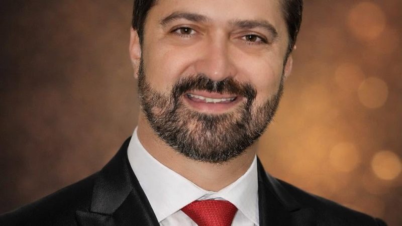 Vereador Flávio Cabo Almi comemora mais um ano de vida e recebe homenagens