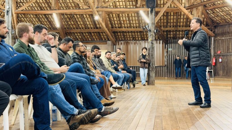 Avicultura mobiliza setor em Sidrolândia e avança projeto do primeiro aviário escola de MS