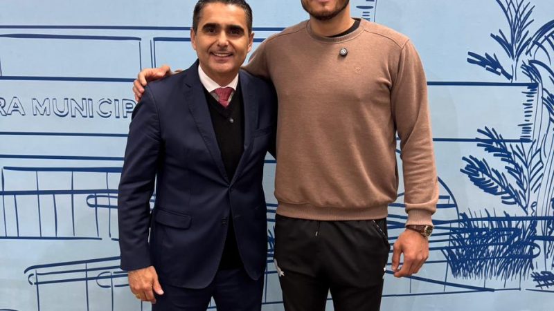 Atleta sul-mato-grossense que atua na Europa visita Herculano Borges e agradece apoio recebido após lesão