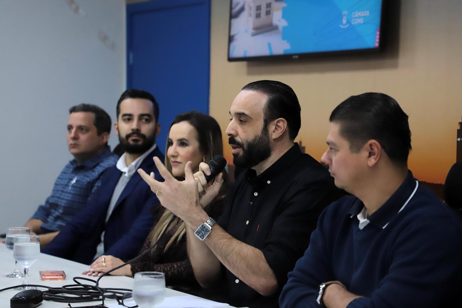 Professor Juari preside audiência que propõe medidas para agilizar processos no mercado imobiliário da Capital