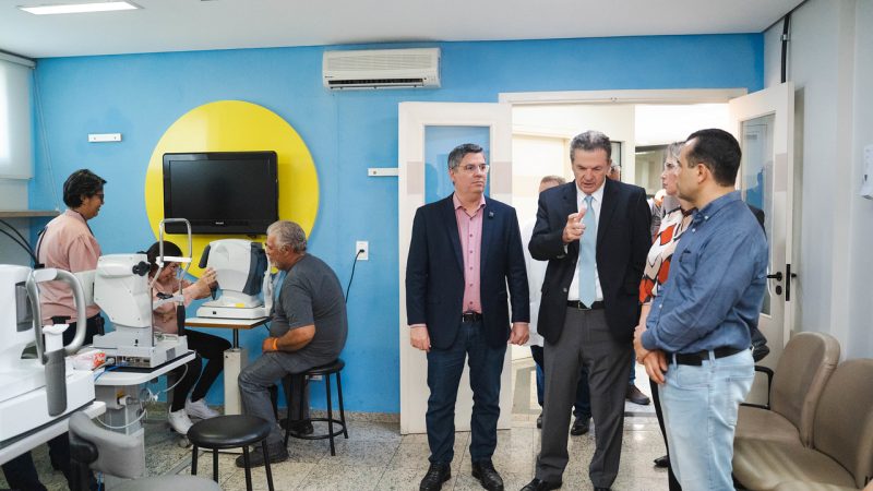 Senador Nelsinho Trad garante recursos federais para 10 mil procedimentos oftalmológicos em Campo Grande