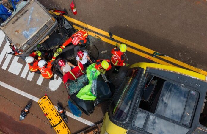 Campo Grande recebe curso inédito de salvamento veicular com simulações de acidentes