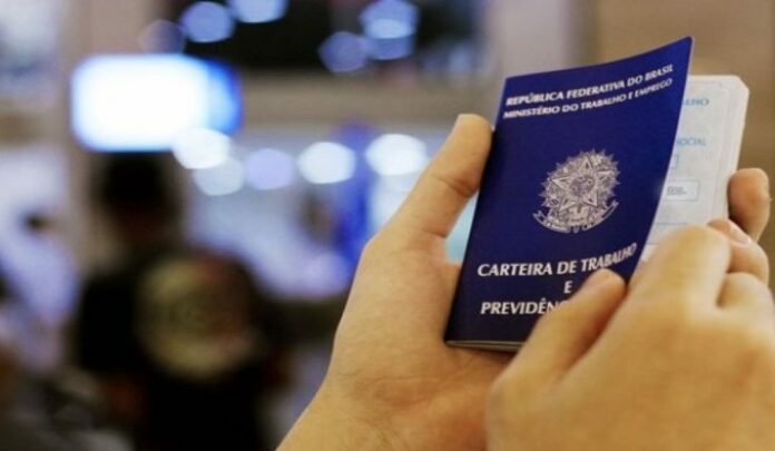 Capital encerra a semana com 941 vagas de emprego; mais de 600 não exigem experiência