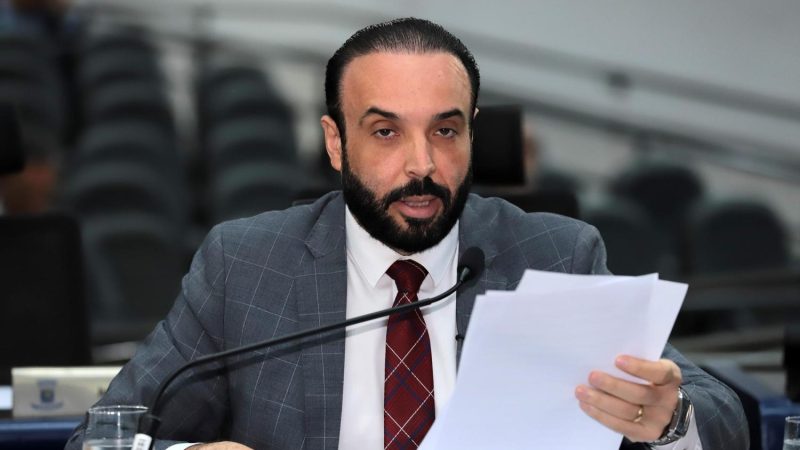Professor Juari se solidariza com comunidade escolar e alerta para segurança nas unidades de ensino