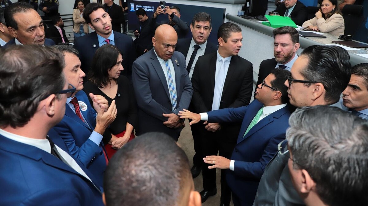 Vereadores votam projetos destinando áreas para habitação nesta quinta