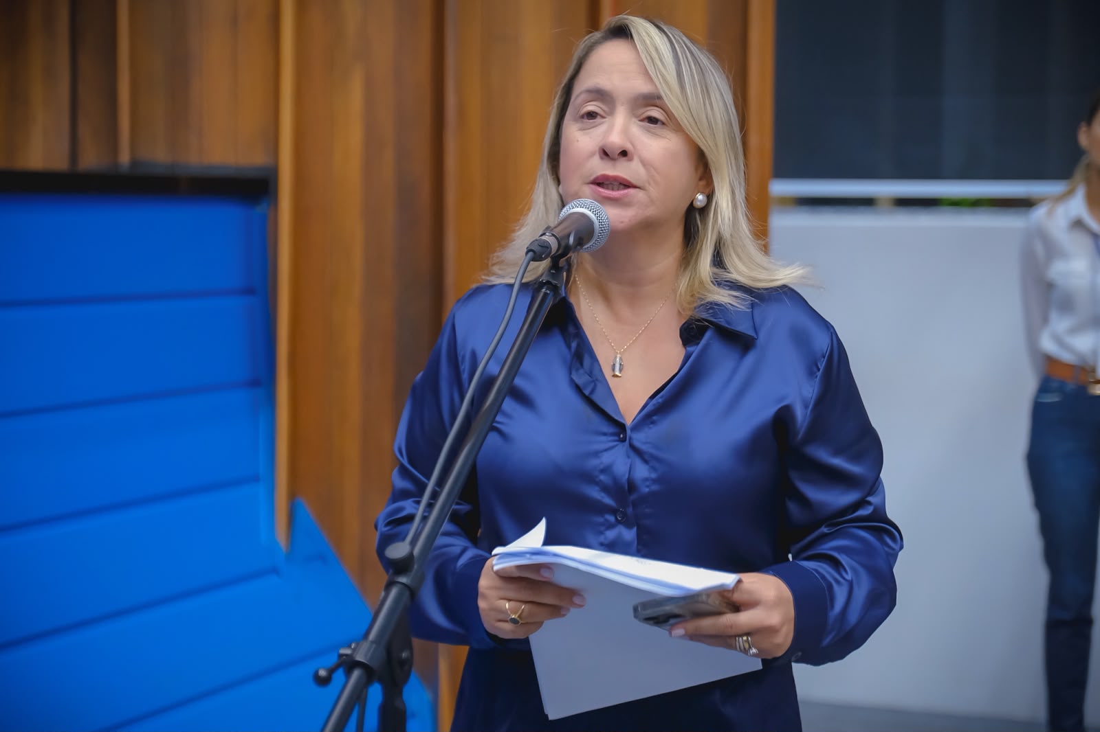 No Agosto Lilás, Lia Nogueira reforça compromisso com a proteção das mulheres