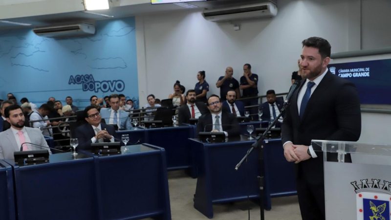 Mais do que apresentar projetos: Maicon Nogueira é o vereador mais produtivo da Câmara, com o maior número de projetos de lei sancionados