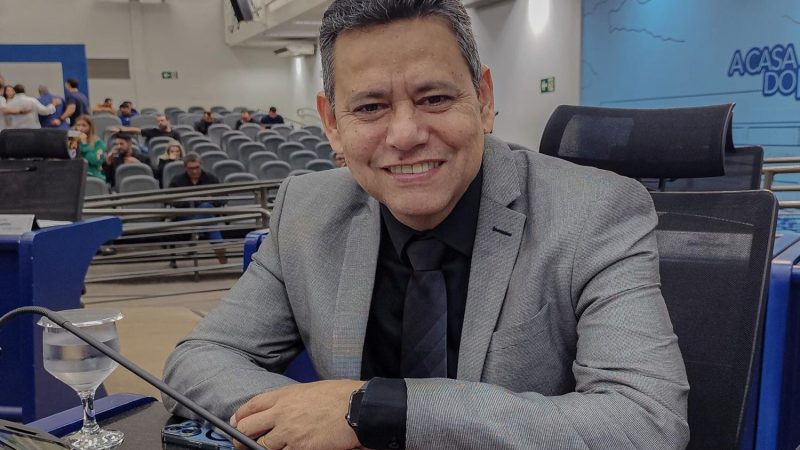 Vereador Clodoilson Pires cobra tapa-buraco e ronda da GCM após demandas de moradores da Vila Piratininga