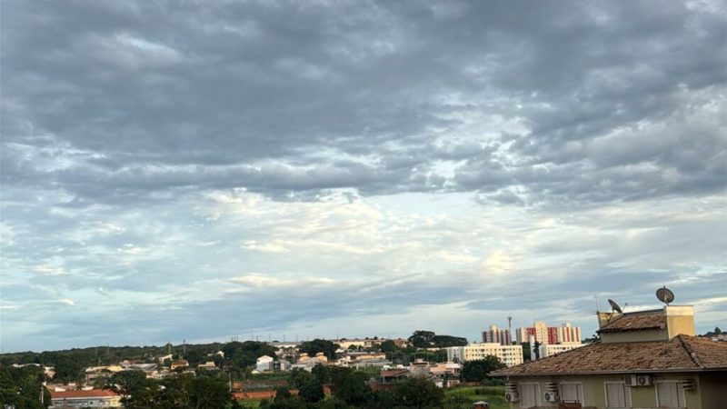 MS troca calor de 40°C por chuva e frio com chegada de frente fria neste sábado