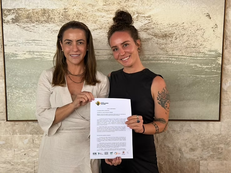 Senadora Soraya assina cartas-compromisso em defesa da segurança nas rodovias e do jornalismo em MS
