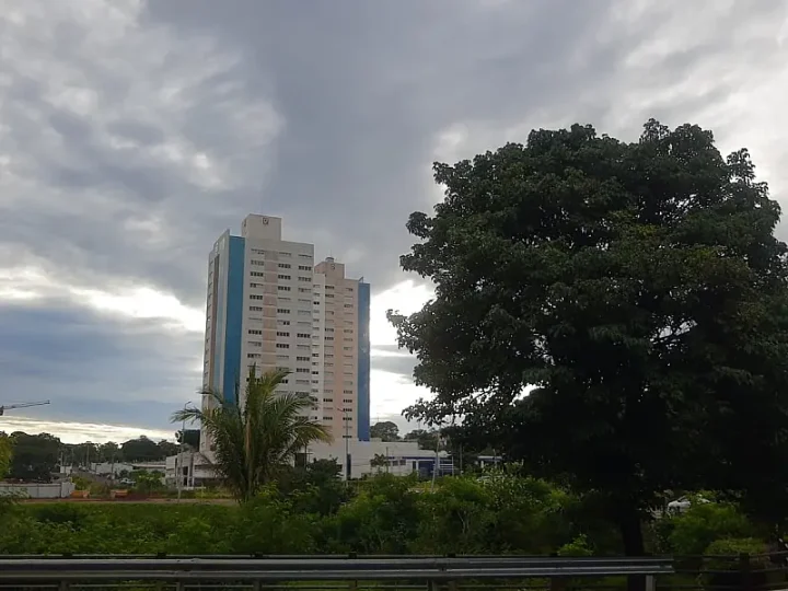 Domingo terá chuva e máxima de 27°C em Campo Grande