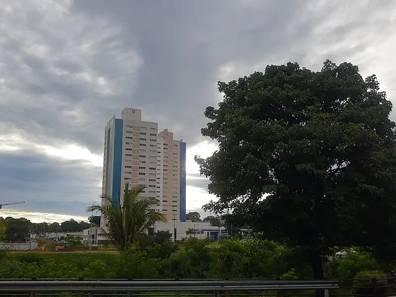 Domingo terá chuva e máxima de 27°C em Campo Grande